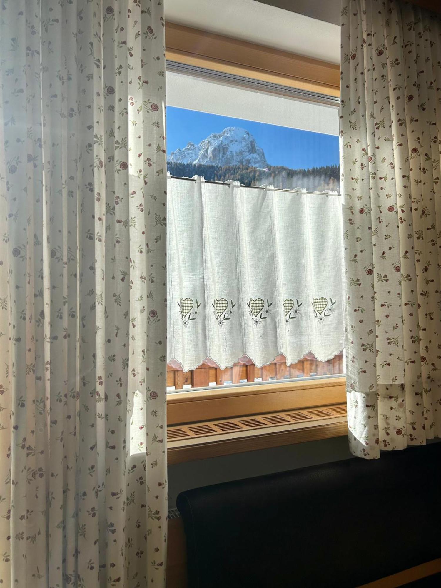 Residence Ravisa Dolomites Selva di Val Gardena Extérieur photo