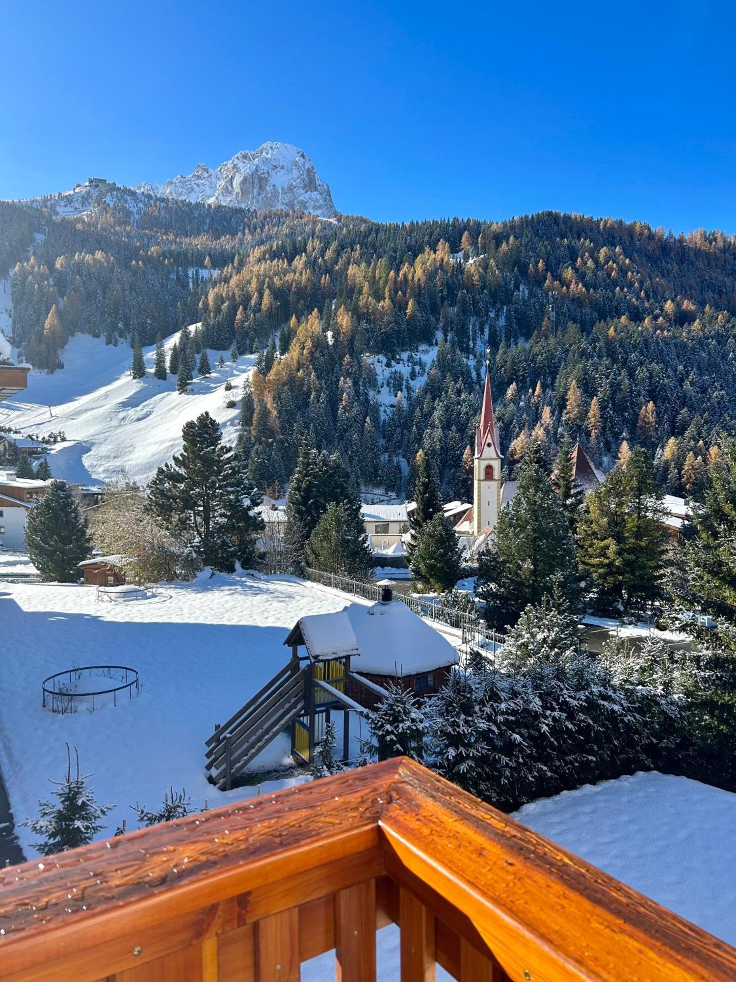 Residence Ravisa Dolomites Selva di Val Gardena Extérieur photo
